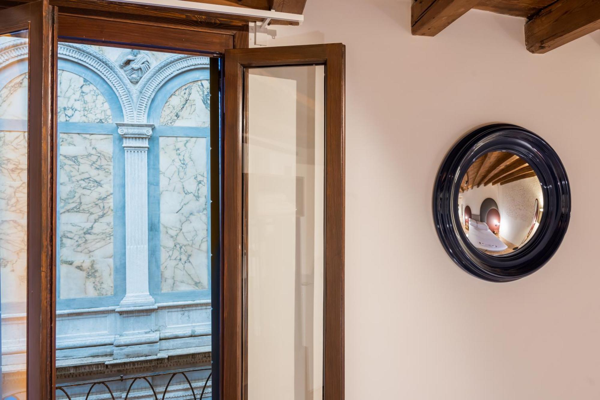 ונציה Palazzo Miracoli Apartments מראה חיצוני תמונה